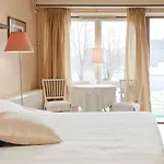 Lossiranta Tavis Hotell 3*