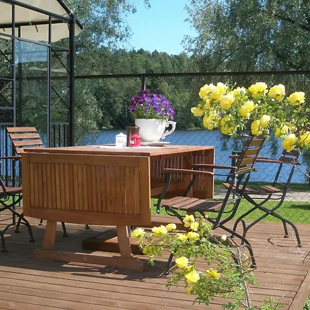 罗西兰塔旅舍 3*