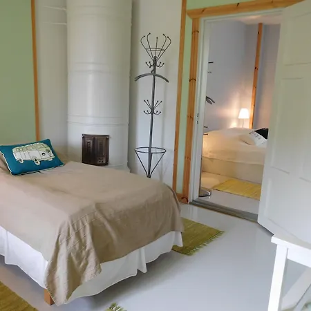 罗西兰塔旅舍 3*