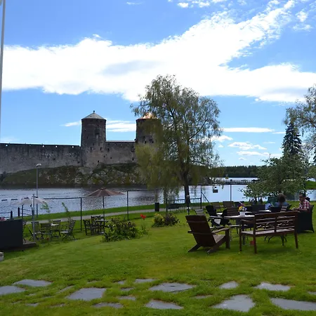 Hotel Lossiranta Tavis 3*