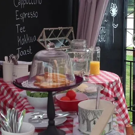 罗西兰塔旅舍 萨翁林纳